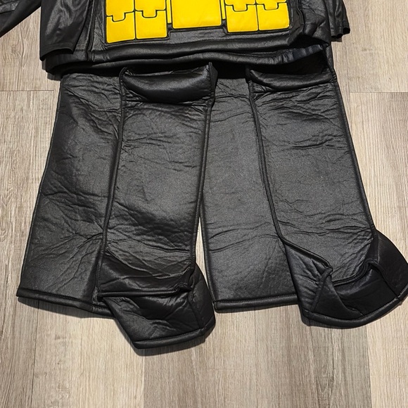 Boys LEGO Batman Movie Deluxe Child Halloween Costume- Boys Size Medium 7-8 - Picture 4 of 7